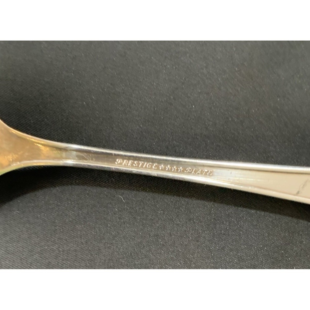 Oneida Prestige "Distinction" Serving Spoon 8 3/8"‎ Silverplate Floral - Picture 4 of 6